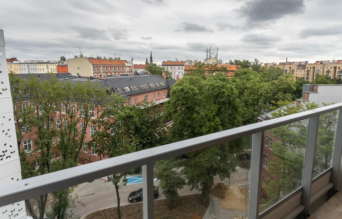 B&W Luxurious Apartment In The Center Of Breslavia Exterior foto
